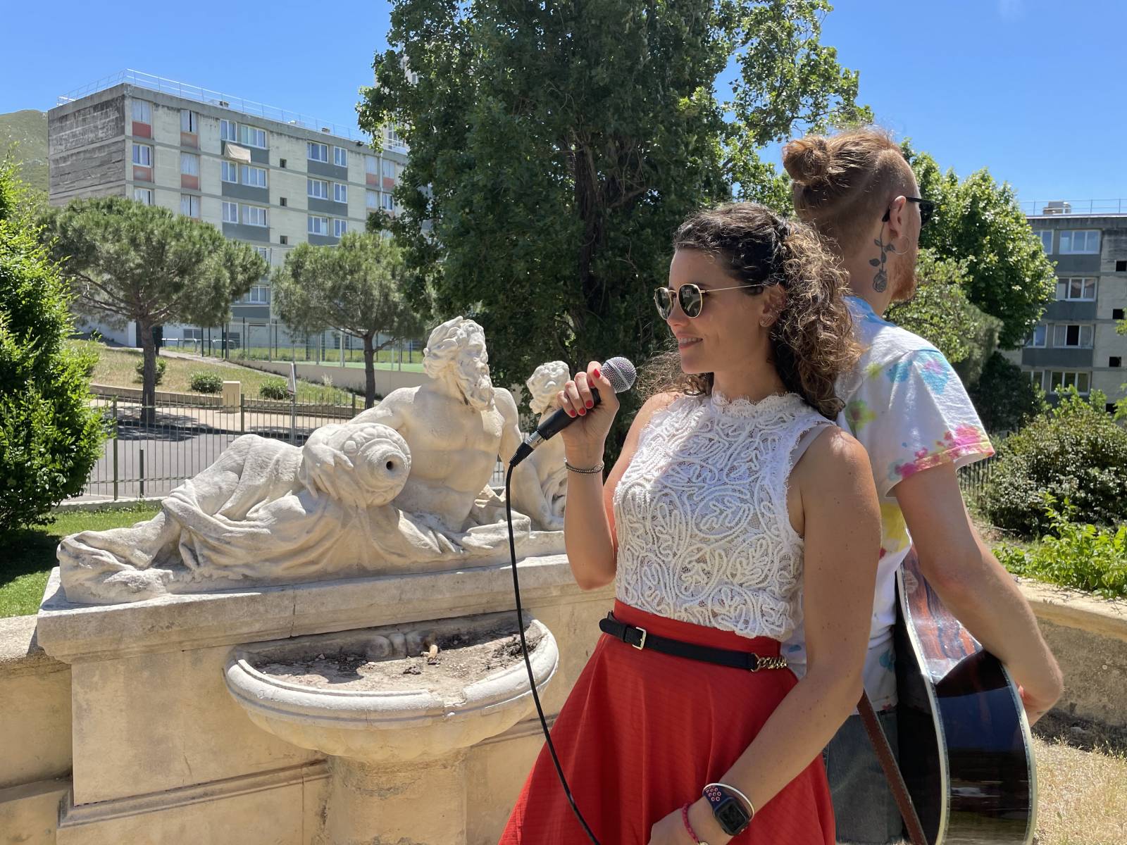 Tarif chanteuse et pianiste pour cérémonie de mariage à Aix-en-Provence dans les Bouches-du-Rhône