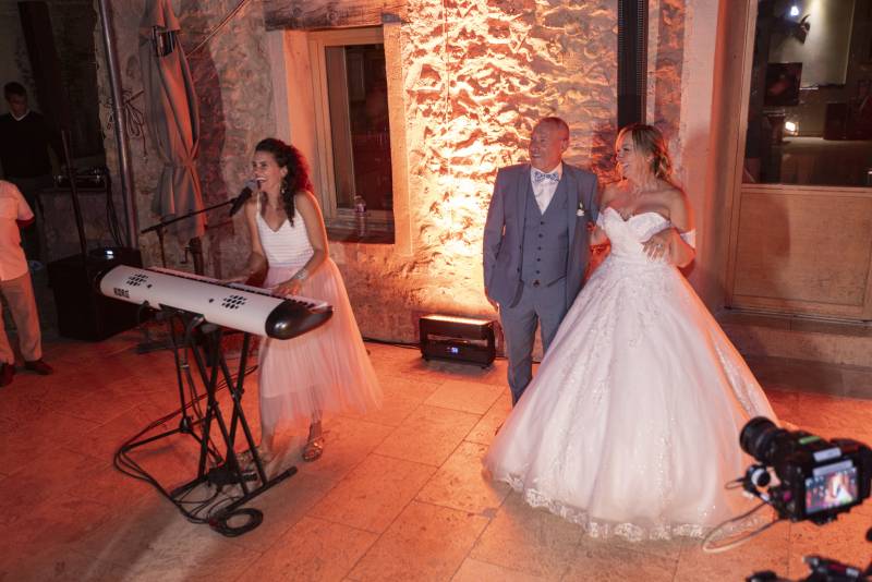 Pianiste chanteuse pour mariage dans le Var