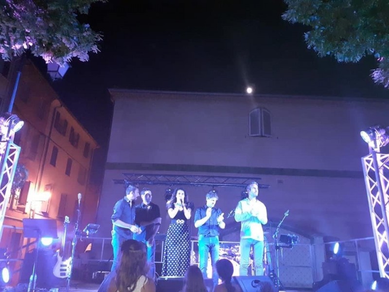 concert avec un groupe de musique dans le Var