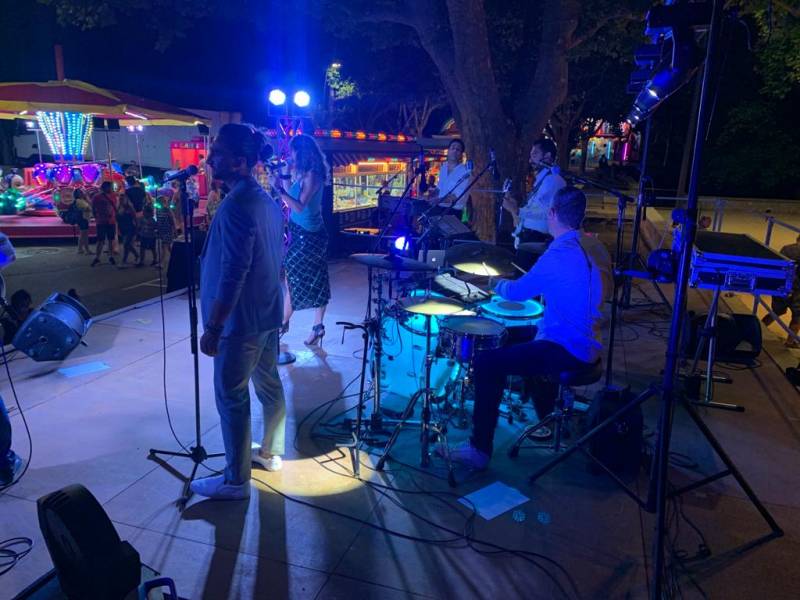 Groupe de musique avec deux chanteurs aix en provence 13