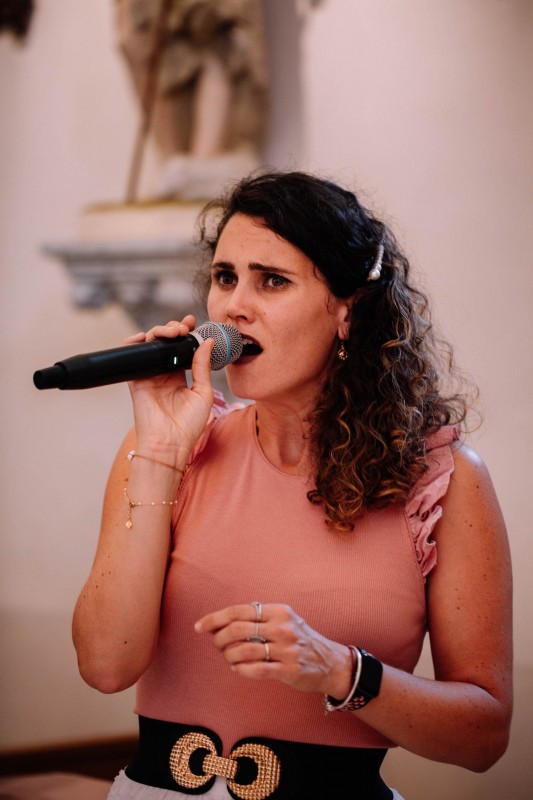 Chanteuse pour mariage à l'église à Gardanne dans le 13