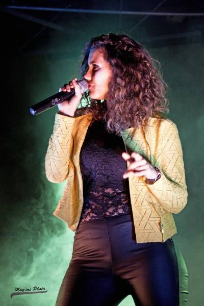 chanteuse pour restaurant 13